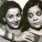 हेमा मालिनी अपनी माँ के साथ 