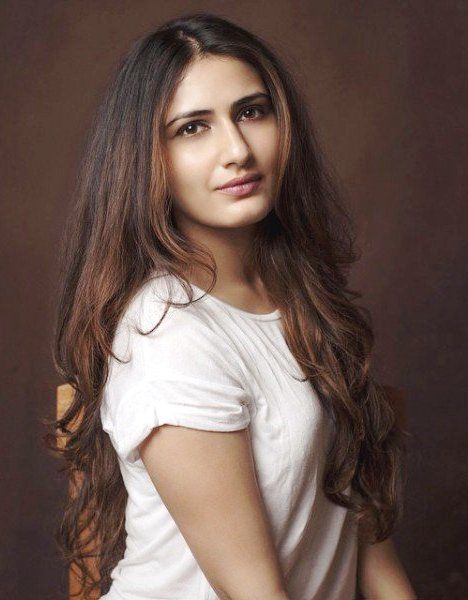 Fatima Sana Shaikh Biography in Hindi | फातिमा सना शेख (अभिनेत्री) जीवन परिचय | StarsUnfolded - हिंदी