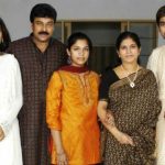 राम चरण अपने परिवार के साथ 