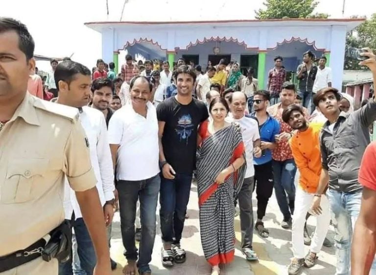 Sushant Singh Rajput being welcomed by his family members at his village in Bihar