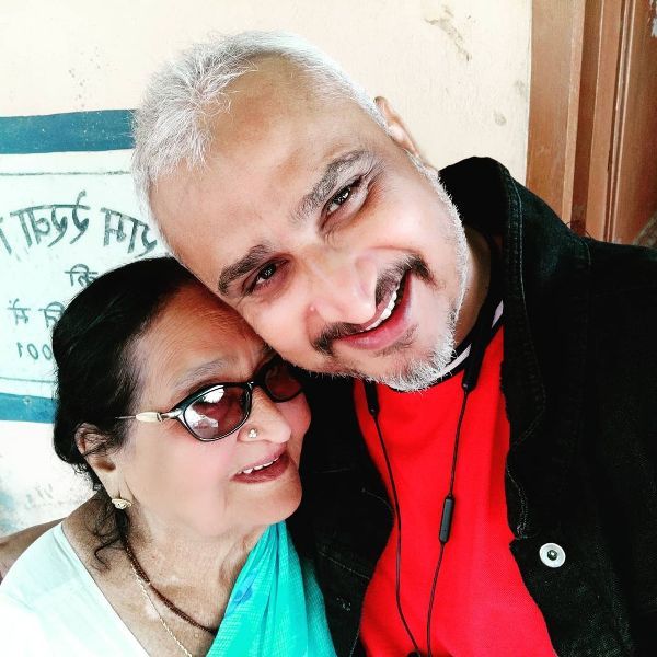 Awadhesh Mishra with her mother