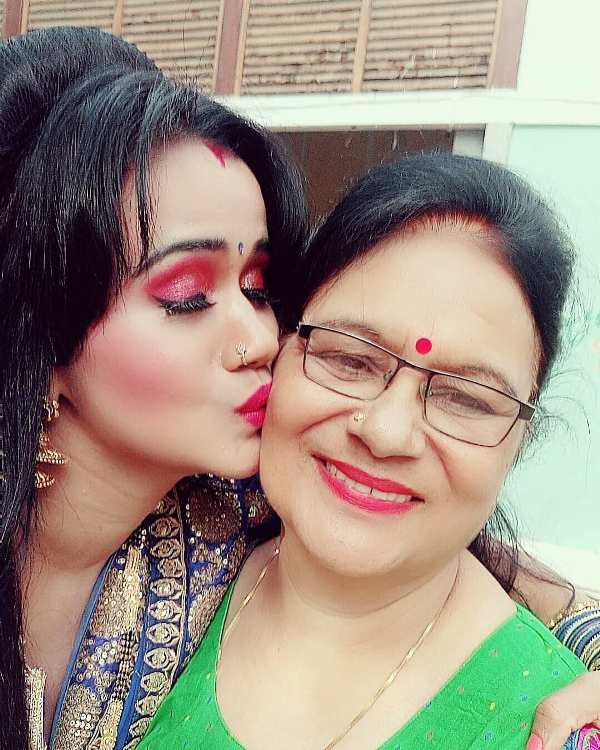Gunjan Pant with her mother