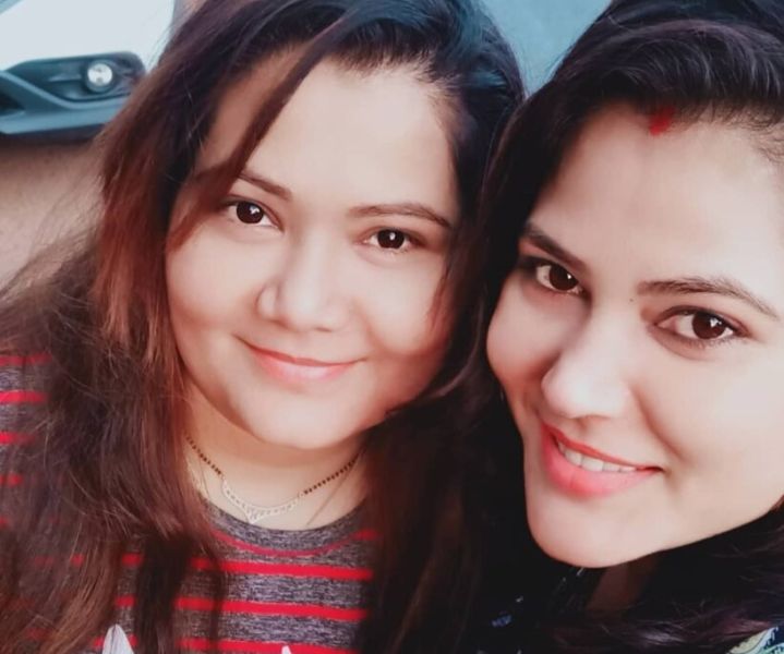 Seema Singh with her sister Reena Singh