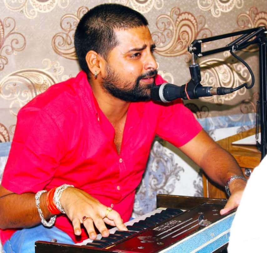 Rakesh Mishra Playing Harmonium
