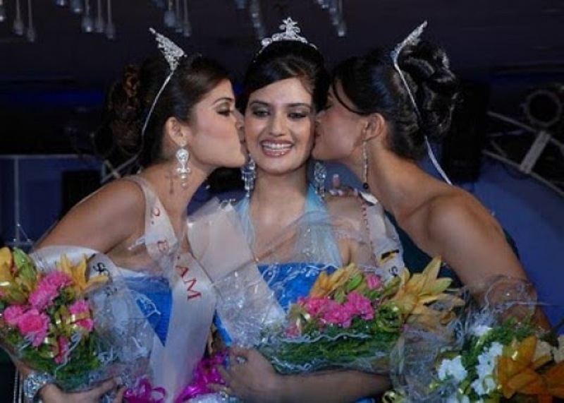 Nusrat Jahan-'Fair One Miss Kolkata 2010'