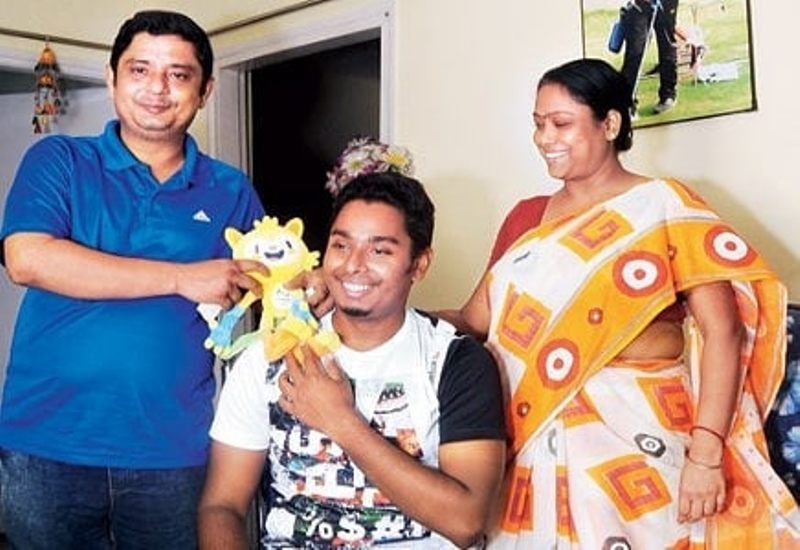 Atanu Das with his parents