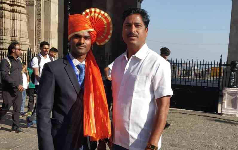 Pravin Jadhav with his teacher Baban Bhujpal