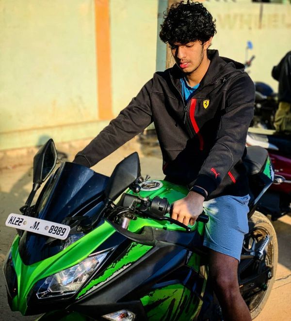 Srihari Nataraj with his bike