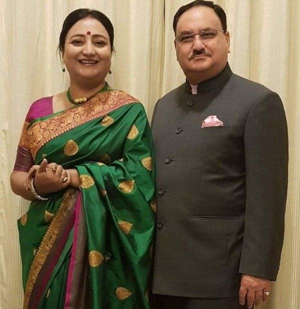 JP Nadda with his wife