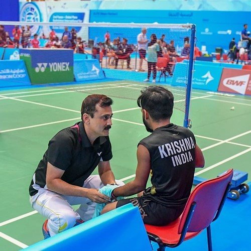 Krishna Nagar with his coach Gaurav Khanna during a match
