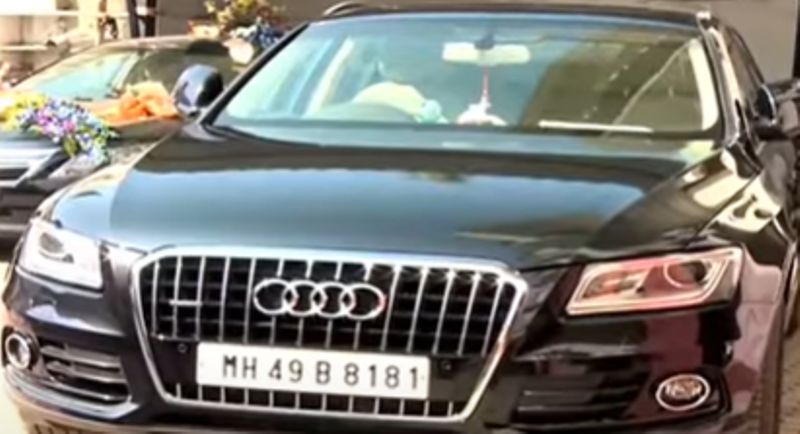 Nitin Gadkari's Audi car