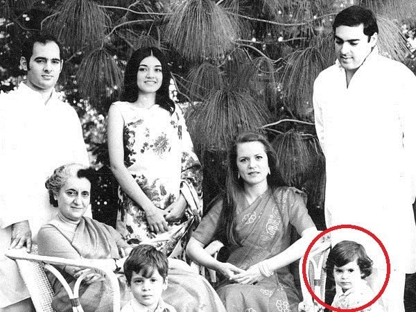 Priyanka Gandhi in red circle with her family members