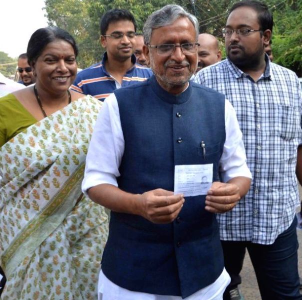 Sushil Kumar Modi with his wife and two sons