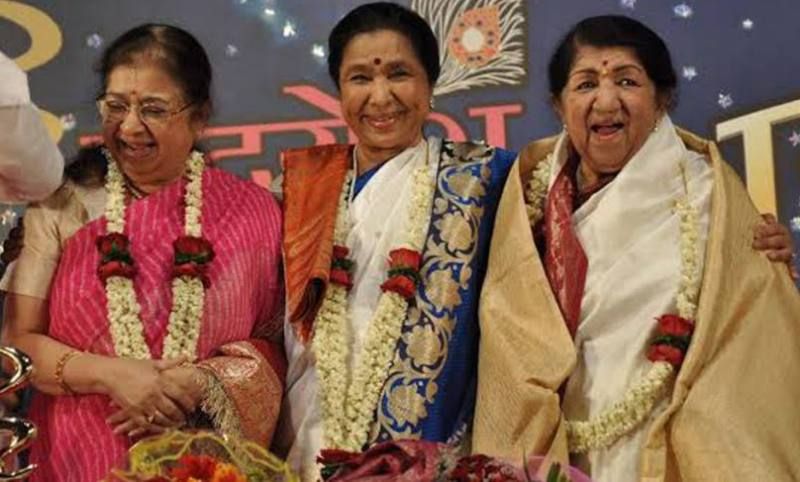 Asha Bhosle with her sister Lata Mangeshker and Meena Mangeshkae