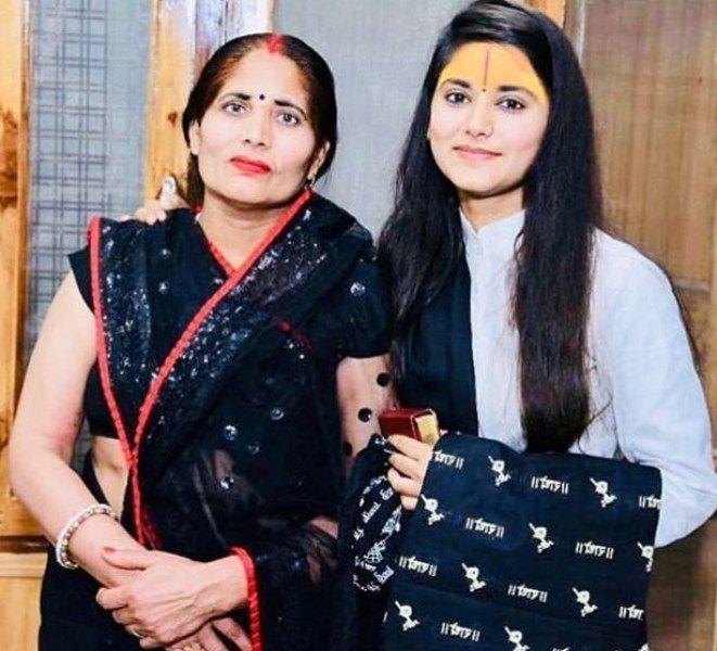 Nidhi Saraswat with her mother