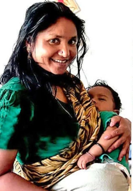Phoolan Devi with her son