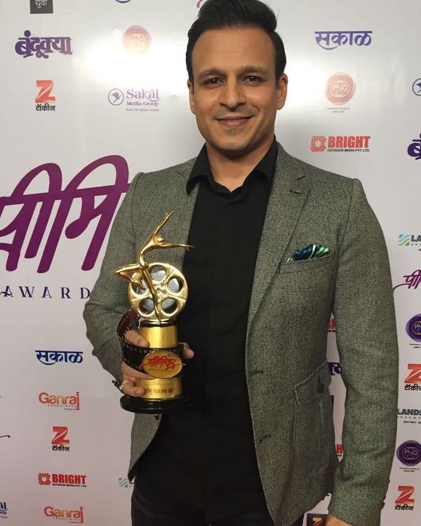 Vivek Oberoi received the Sakal Premier Social Impact Award