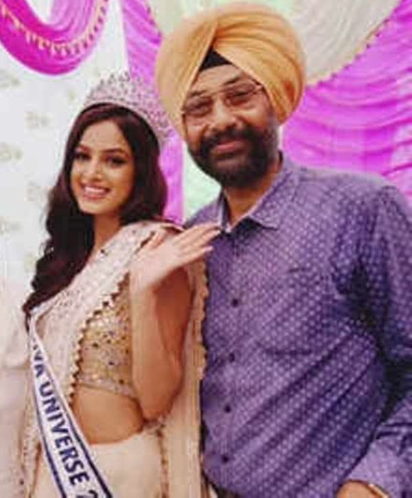 Harnaaz Sandhu with her father
