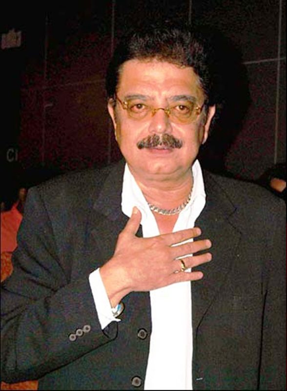 Poonam Dhillon was in the relationship with Raj Sippy
