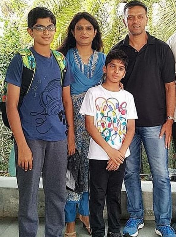 Rahul Dravid with his wife and son