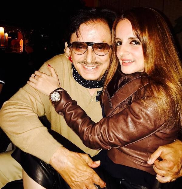 Sussanne Khan with her father