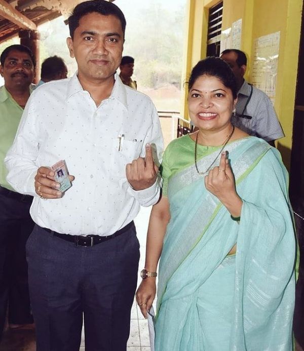 Pramod Sawant with his wife