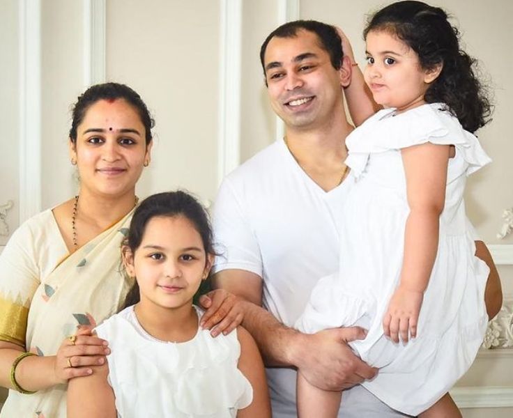 Prateek Yadav with his wife and daughters