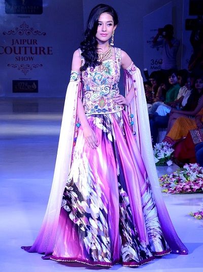 Amrita Rao ramp walk at Jaipur Couture Show Season 2