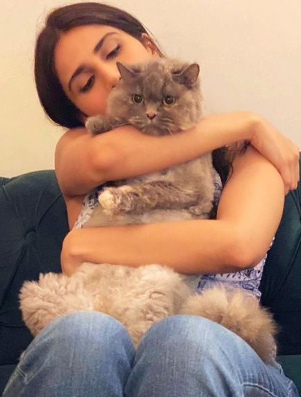 Vaani Kapoor with her pet cat