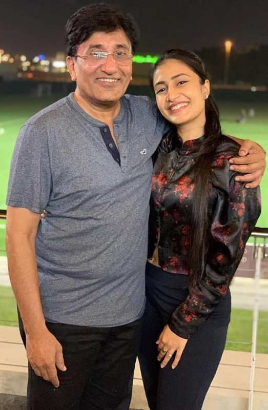 Dhanashree Verma with her father