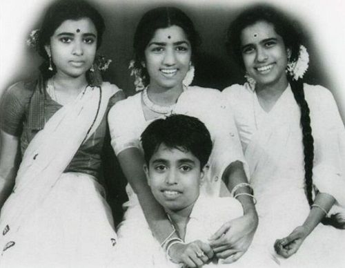 Hridaynath Mangeshkar’s childhood photo with his sisters