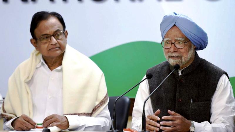 P. Chidambaram With Manmohan Singh