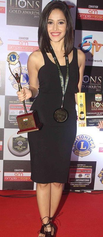 Nushrat Bharucha with 'Lions Gold Award' 2015