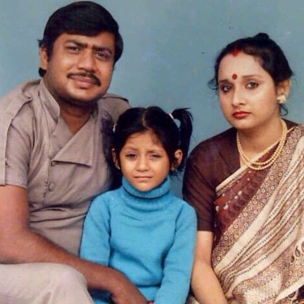 Rimi Sen with her parents