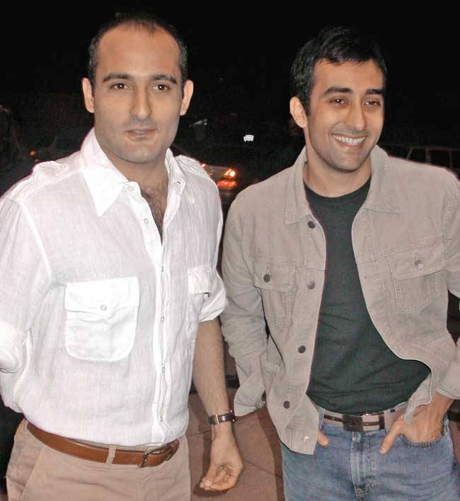 Akshaye Khanna with his brother