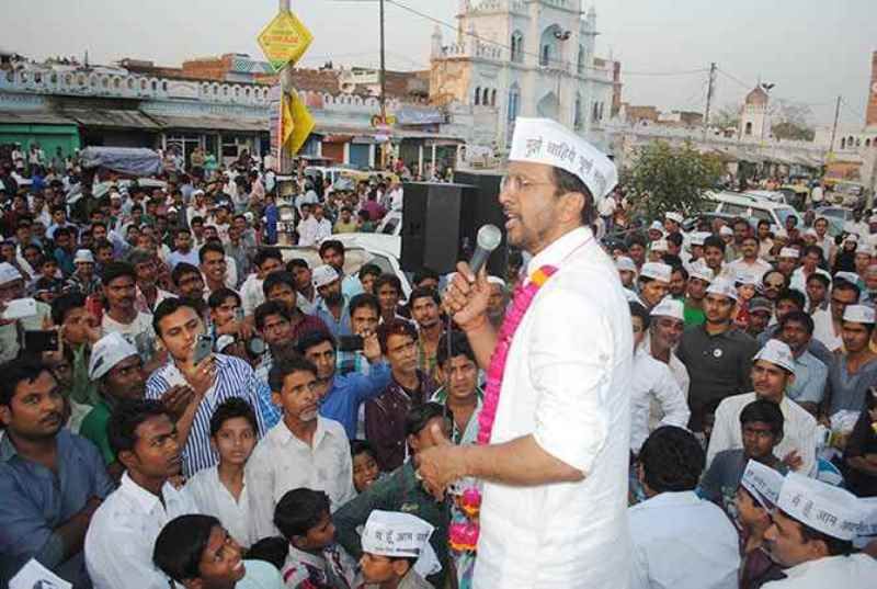 Javed Jaffrey in Lucknow election 2014