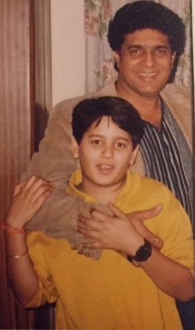 Sidharth Malhotra's childhood photo with his father