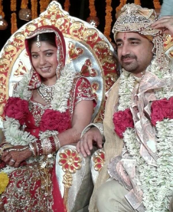 Sunidhi Chauhan's wedding photo