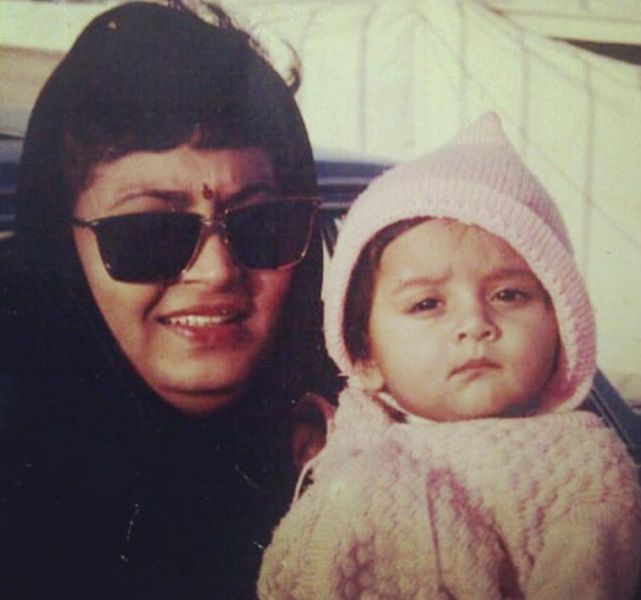 Tejasswi Prakash's choldhood photo with her mother
