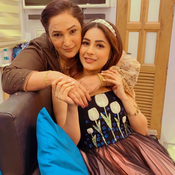 Shehnaz Kaur Gill with her mother