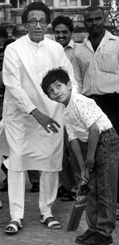 Aditya Thackeray playing cricket with his grandfather in childhood