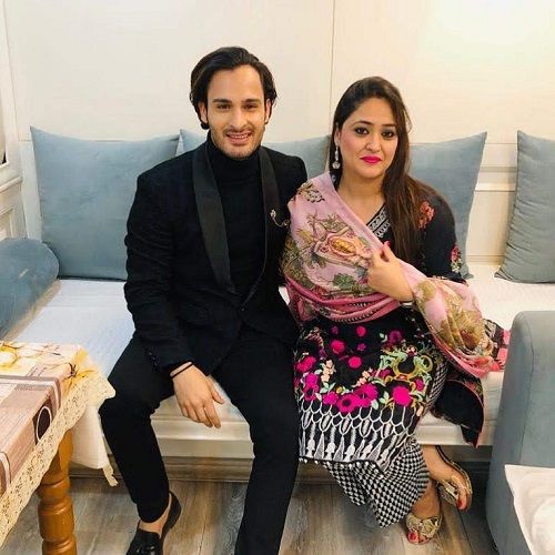 Asim Riaz with his sister
