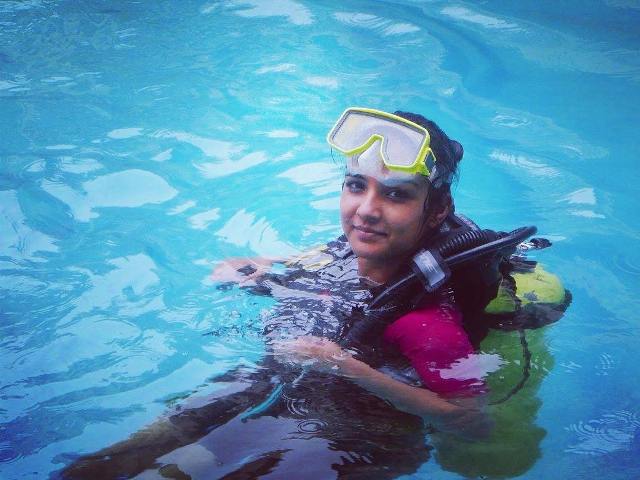 Jasmine Bhasin Doing Scuba Diving