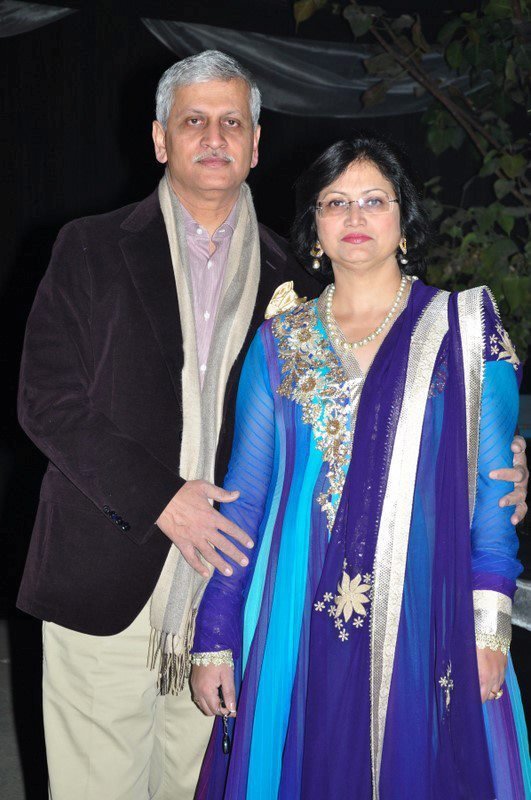A picture of U. U. Lalit with his wife, Amita Lalit