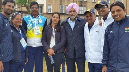 Chandan Kumar Singh (extreme left) along with the members of the Bowling Federation of India