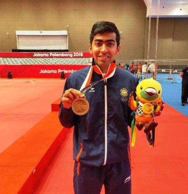 Harmeet Desai after winning a bronze medal in the 2018 Asian Games