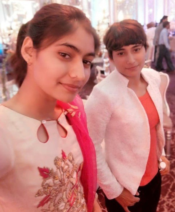 Pooja Gehlot with her sister
