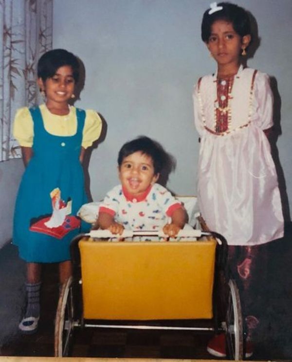 Sathiyan Gnanasekaran's childhood photo with his siseters