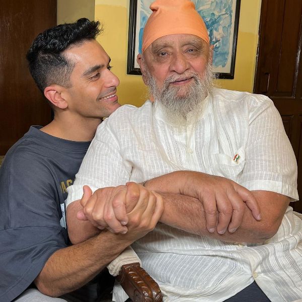 Angad Bedi with his father