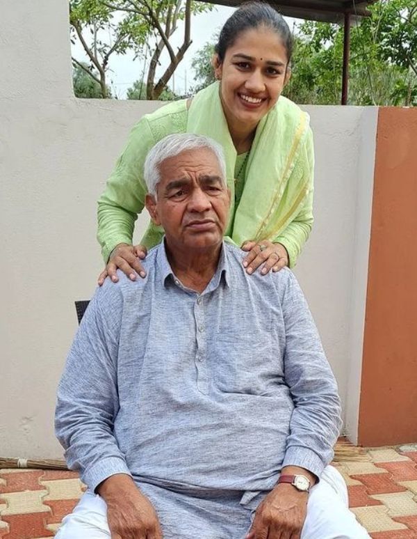 Babita Kumari with her father